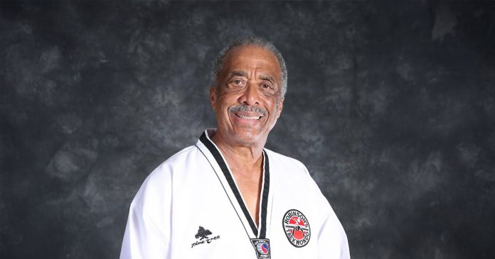 Grandmaster Clinton Robinson